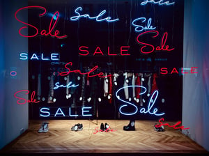 How Are the 2025 Winter Sales Performing for Fashion Retailers?